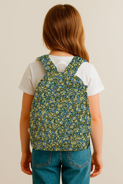 Pequeños motivos florales pintados en lila y oliva