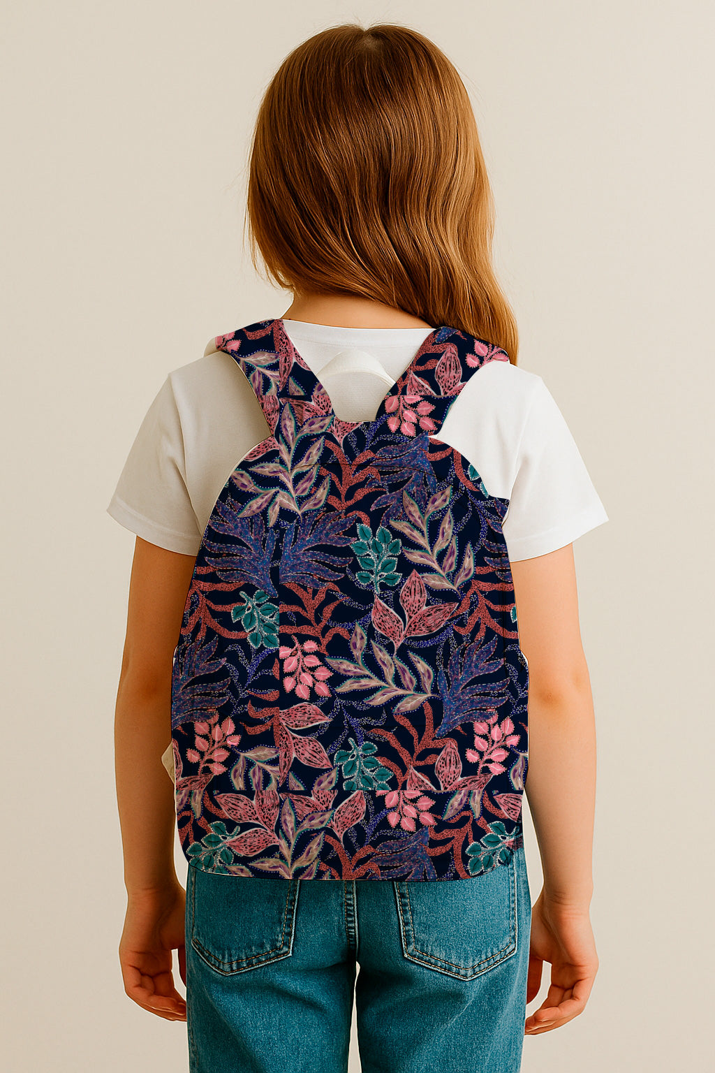 Jardín nocturno con follaje de acuarela