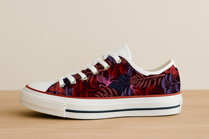 Aves en el bosque al atardecer