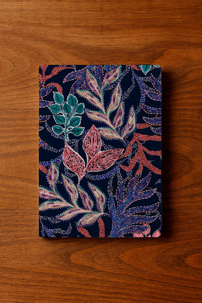 Jardín nocturno con follaje de acuarela