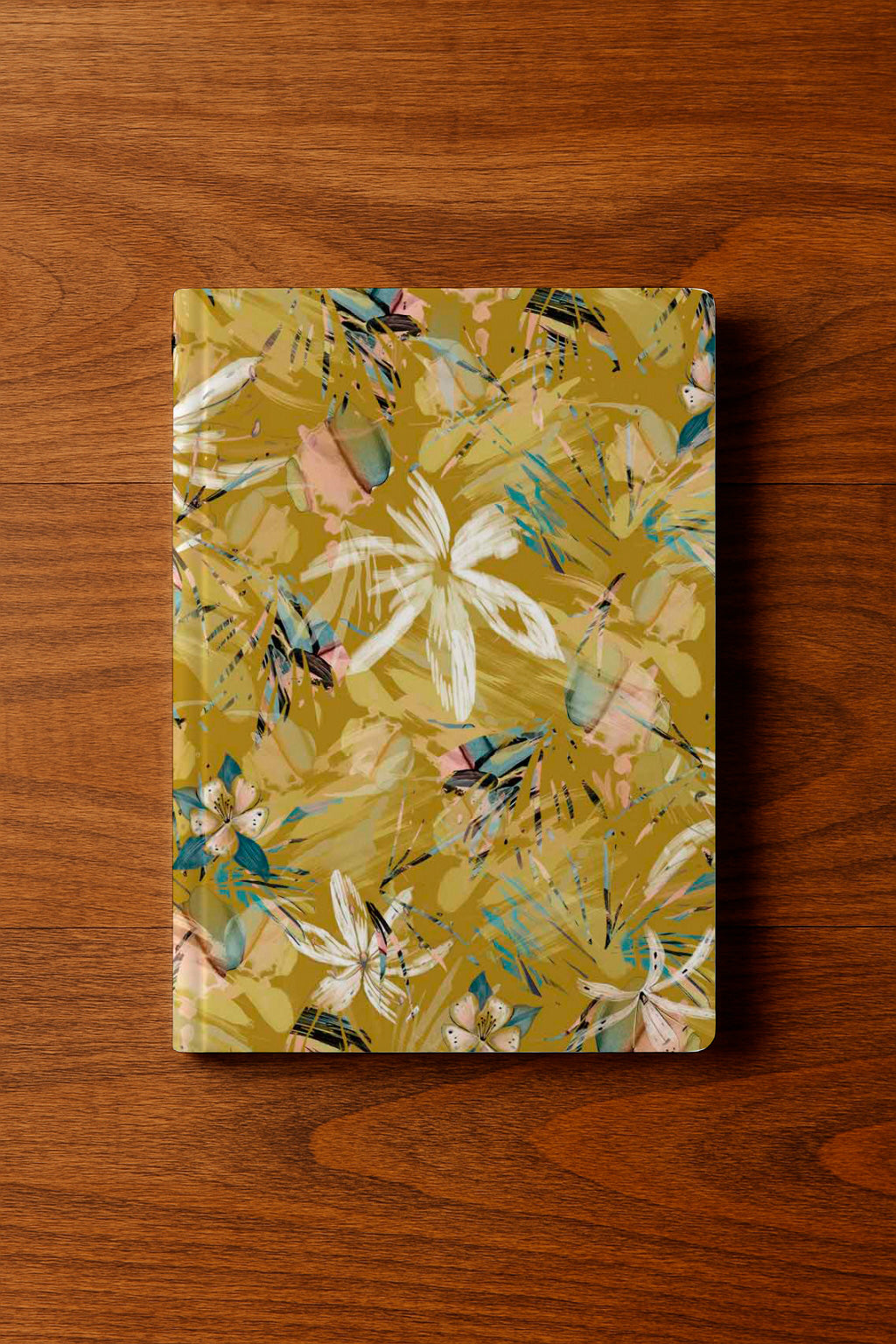 Pinceladas florales de color amarillo dorado