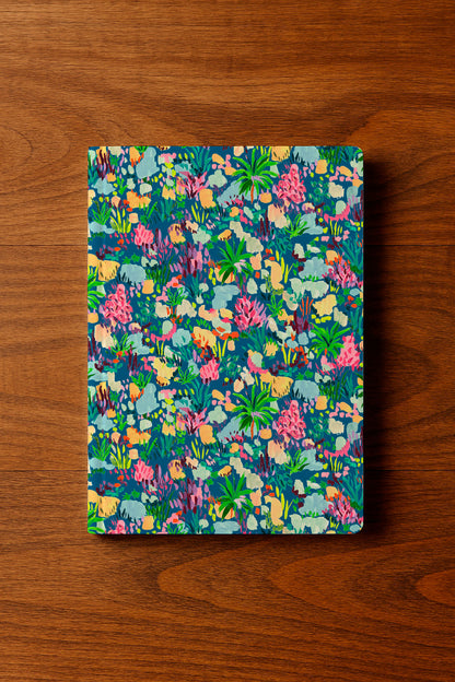 Un animado patrón de bosque