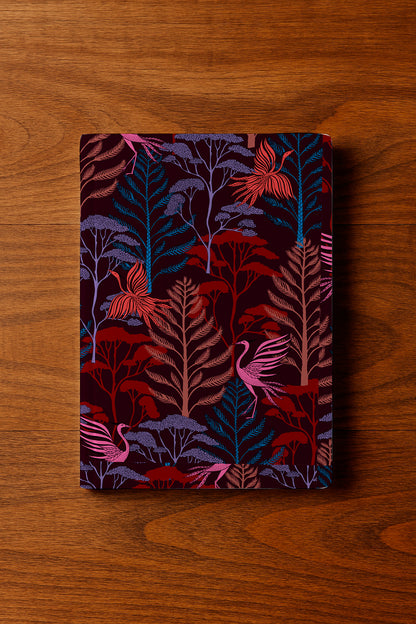 Aves en el bosque al atardecer