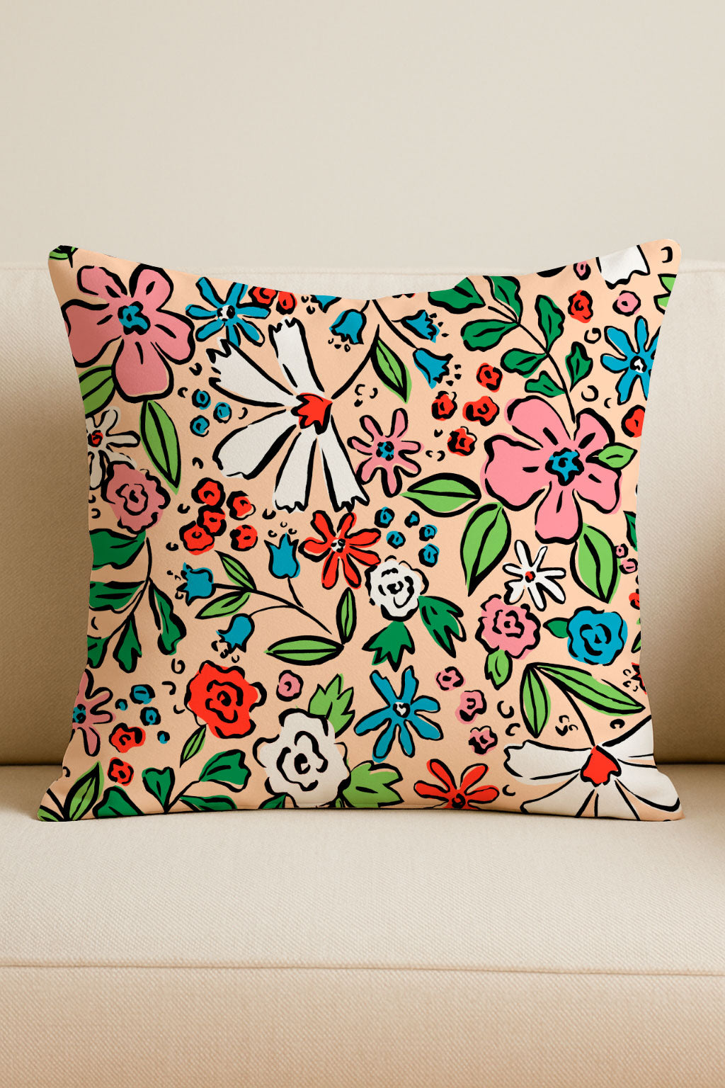 Composición colorida de abanicos sobre fondo de terracota