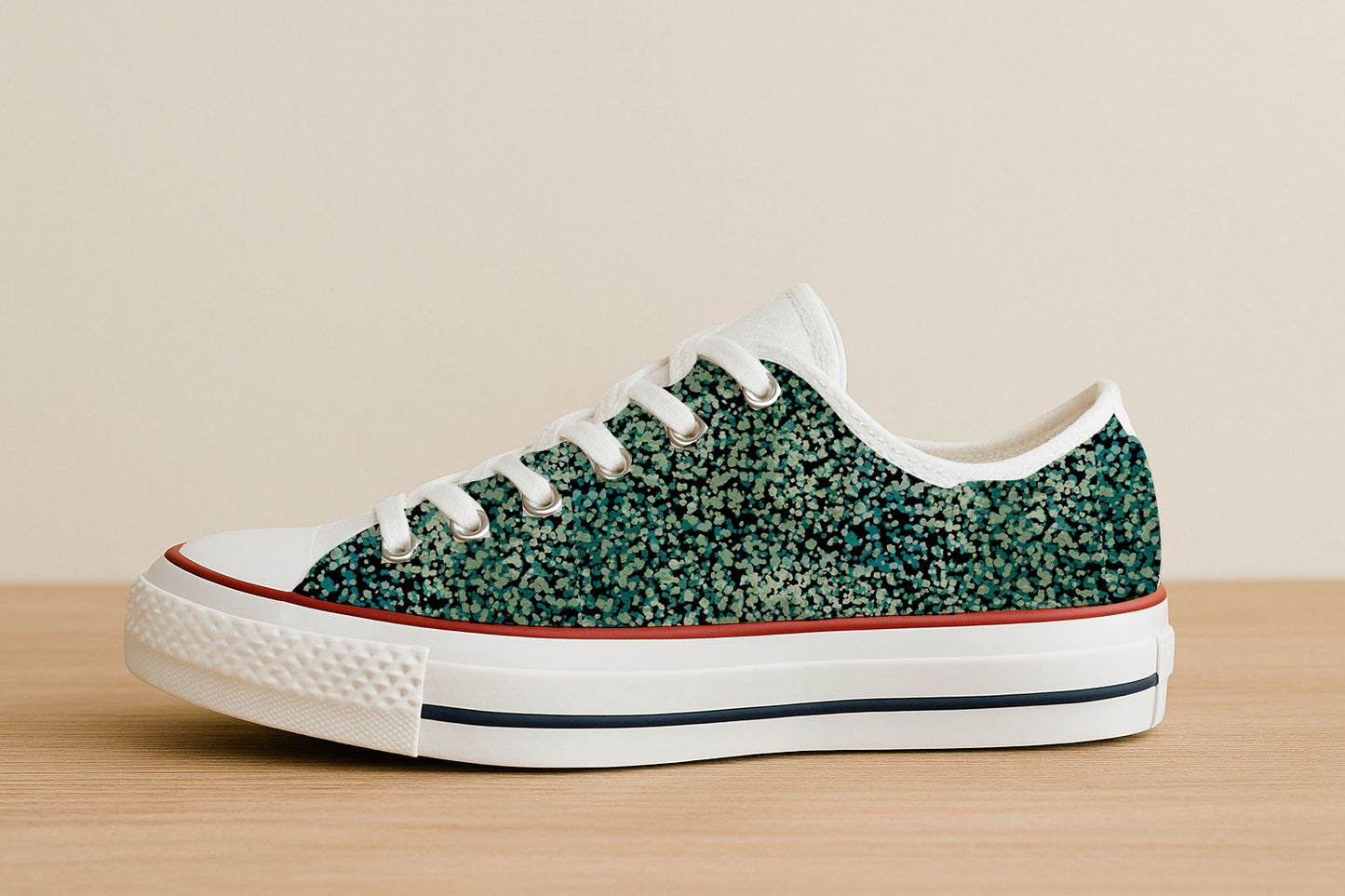 Camuflaje de hojas diminutas en tonos verdes