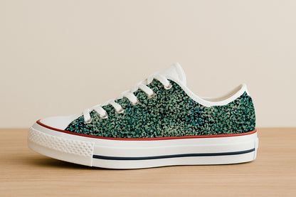 Camuflaje de hojas diminutas en tonos verdes