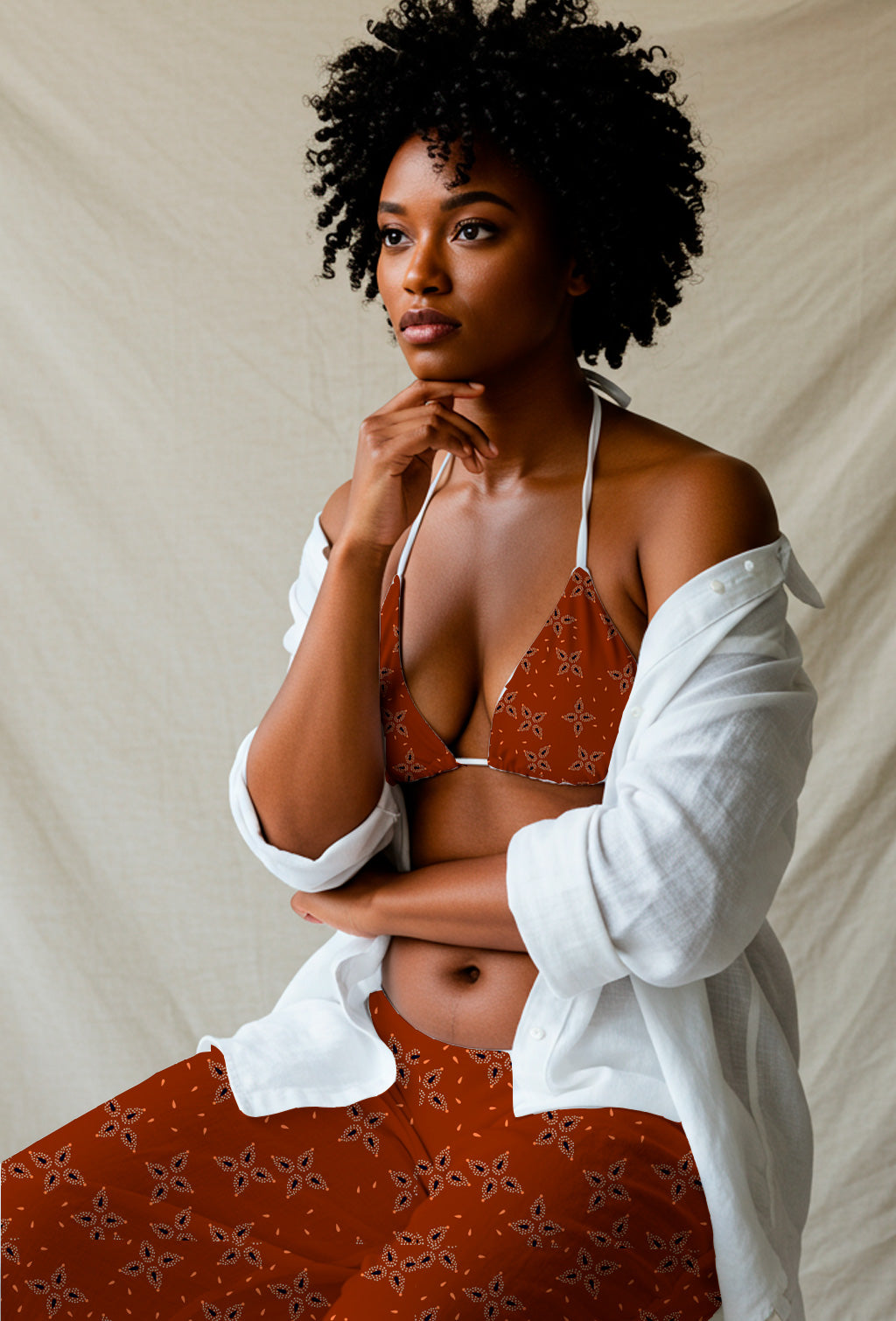 Estampado floral de pétalos de estrella en color óxido