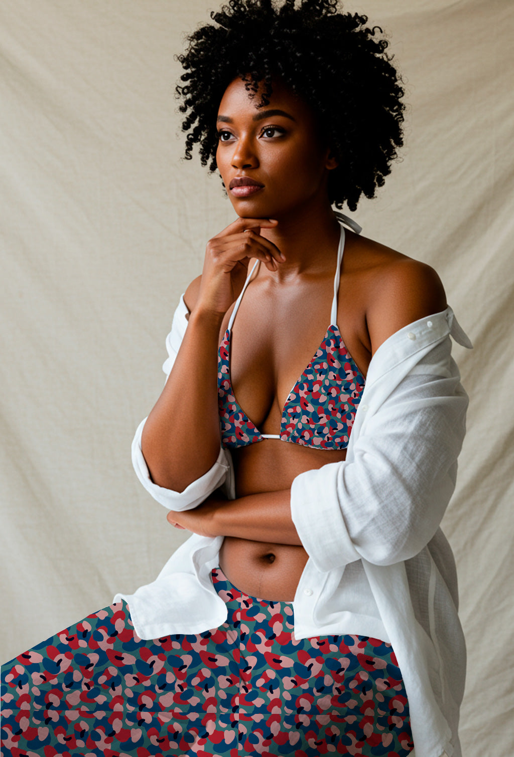 Abstracto pictórico en rojo y azul