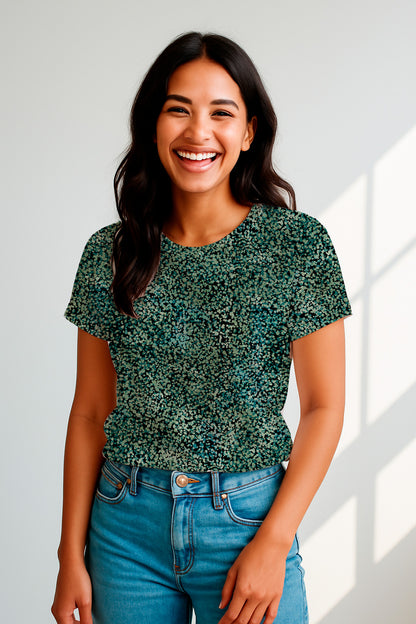 Camuflaje de hojas diminutas en tonos verdes