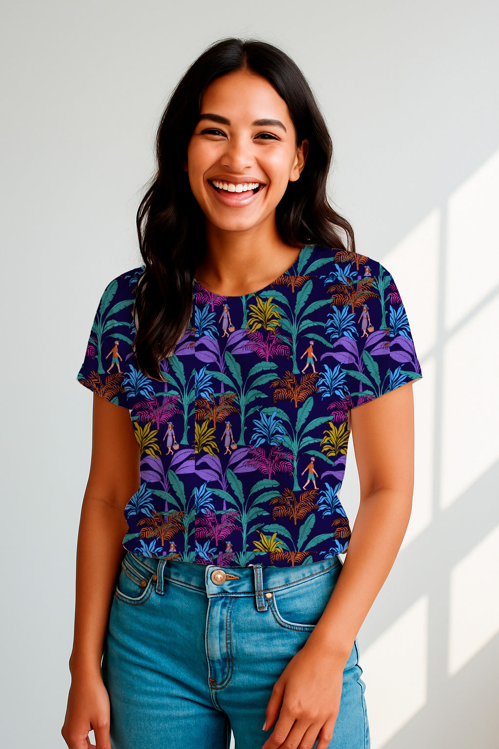 Follaje tropical con personajes que caminan