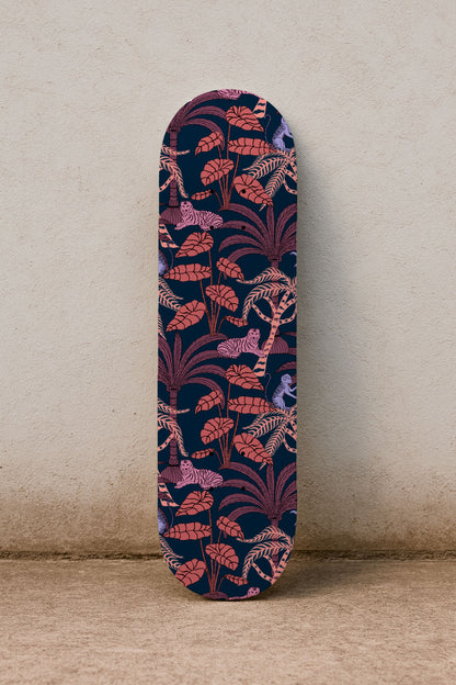 Tigres y monos en la selva de coral